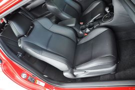 2011款丰田ZELAS杰路驰