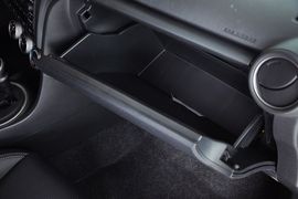 2011款丰田ZELAS杰路驰