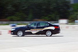 广汽传祺场地试驾