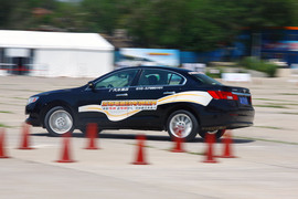 广汽传祺场地试驾