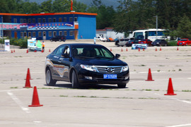 广汽传祺场地试驾