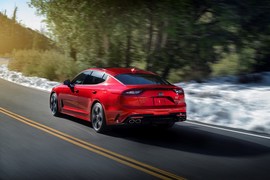 2018款起亚Stinger
