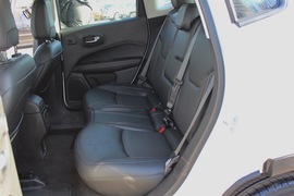 2017款广汽菲克指南者