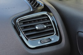 2017款广汽菲克指南者