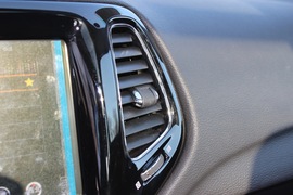 2017款广汽菲克指南者