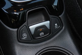 2017款广汽菲克指南者