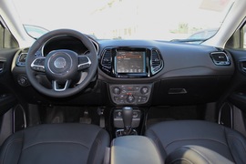 2017款广汽菲克指南者