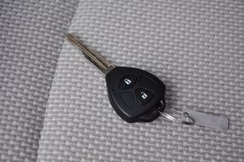 2011款江淮瑞鹰2.0L两驱豪华版