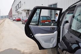 2011款江淮瑞鹰2.0L两驱豪华版