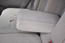 2011款江淮瑞鹰2.0L两驱豪华版