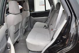 2011款江淮瑞鹰2.0L两驱豪华版