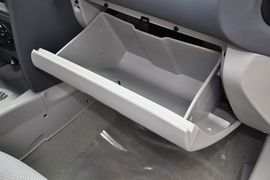 2011款江淮瑞鹰2.0L两驱豪华版