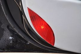 2011款江淮瑞鹰2.0L两驱豪华版