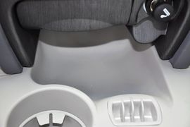 2011款江淮瑞鹰2.0L两驱豪华版