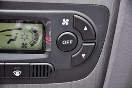 2011款江淮瑞鹰2.0L两驱豪华版