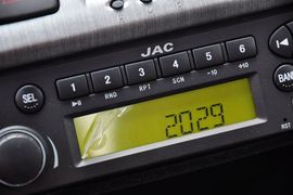 2011款江淮瑞鹰2.0L两驱豪华版