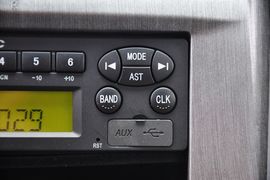 2011款江淮瑞鹰2.0L两驱豪华版