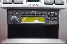 2011款江淮瑞鹰2.0L两驱豪华版