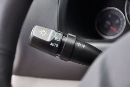 2011款江淮瑞鹰2.0L两驱豪华版