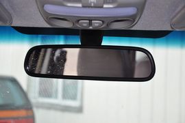 2011款江淮瑞鹰2.0L两驱豪华版