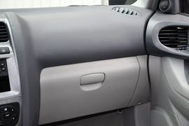 2011款江淮瑞鹰2.0L两驱豪华版