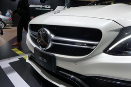 奔驰C63