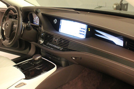 雷克萨斯全新LS北美车展实拍