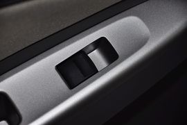 2010款丰田威驰1.6L