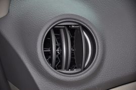 2010款丰田威驰1.6L