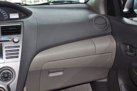 2010款丰田威驰1.6L