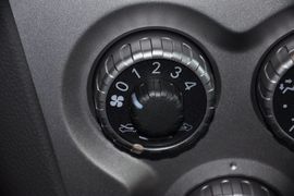 2010款丰田威驰1.6L