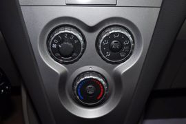 2010款丰田威驰1.6L
