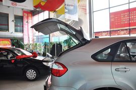 2011款比亚迪S6