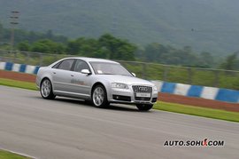 2006款奥迪S8