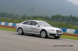 2006款奥迪S8