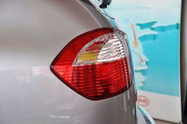 2011款比亚迪S6
