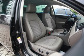 2012款大众全新迈腾