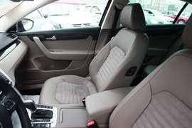 2012款大众全新迈腾