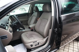 2012款大众全新迈腾