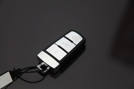 2012款大众全新迈腾
