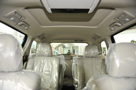 2008款丰田普瑞维亚3.5L豪华型到店实拍