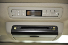 2008款丰田普瑞维亚3.5L豪华型到店实拍