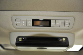 2008款丰田普瑞维亚3.5L豪华型到店实拍