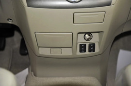 2008款丰田普瑞维亚3.5L豪华型到店实拍