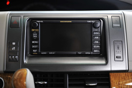 2008款丰田普瑞维亚3.5L豪华型到店实拍