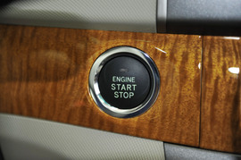 2008款丰田普瑞维亚3.5L豪华型到店实拍