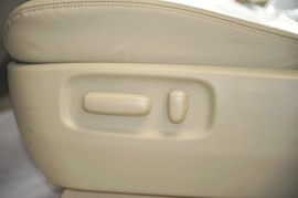 2008款丰田普瑞维亚3.5L豪华型到店实拍