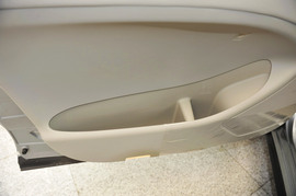 2008款丰田普瑞维亚3.5L豪华型到店实拍