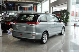 2008款丰田普瑞维亚3.5L豪华型到店实拍