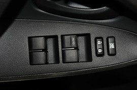 2010款丰田RAV4自动豪华版到店实拍